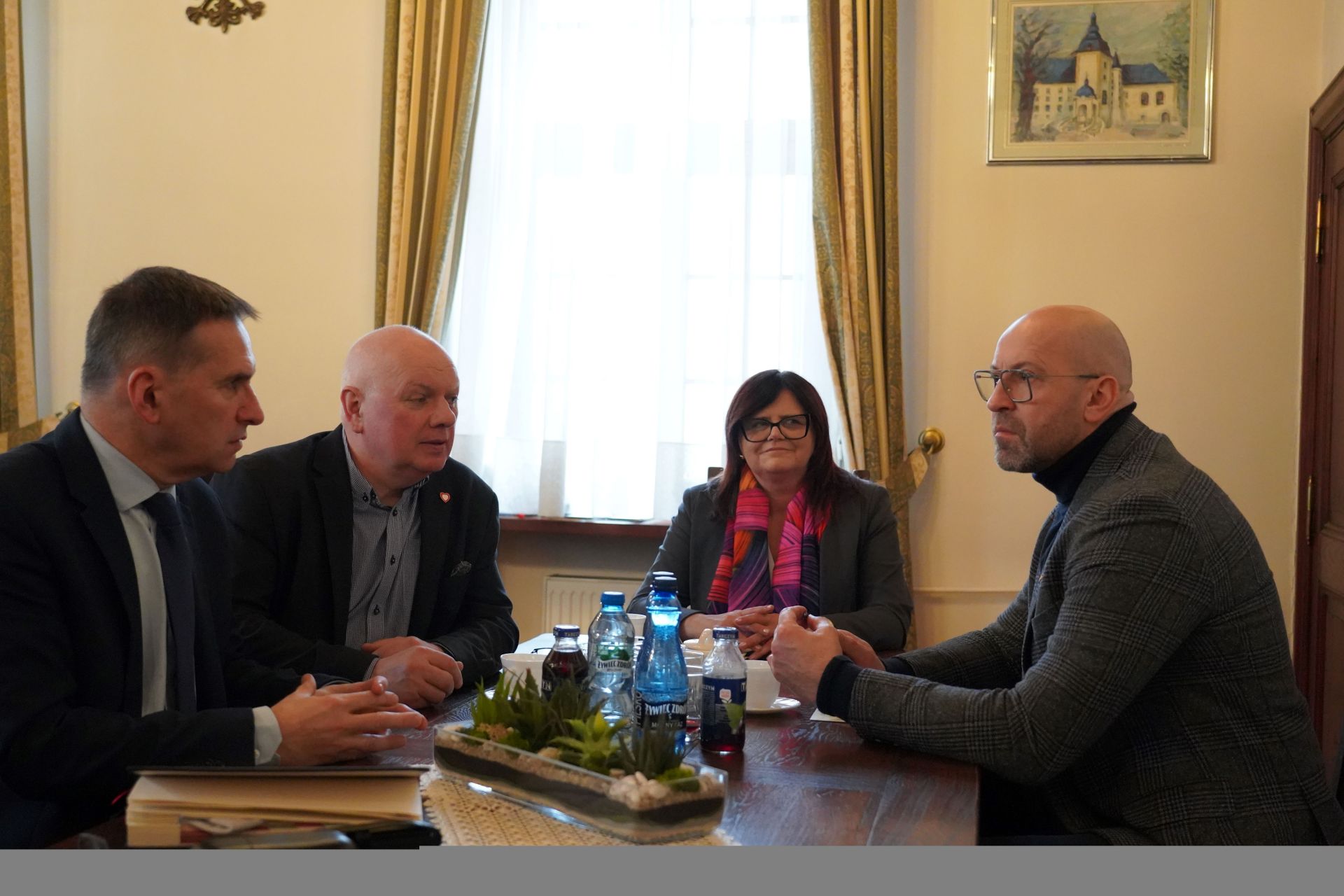 Poseł Jakub Rutnicki, Starosta Szamotulski Beata Hanyżak, Wicestarosta Przemysław Nowak, Dyrektor szamotulskiego szpitala Remigiusz Pawelczak - spotkanie w Starostwie Powiatowym w Szamotułach 